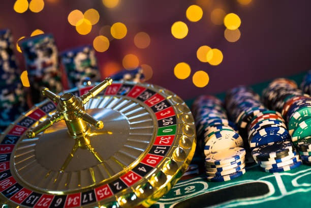 Roulette wheel with multi-camera view